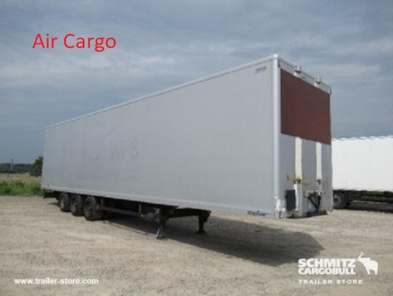 Spier - фургон для перевозки сухих грузов Mega