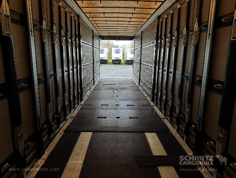 Schmitz Cargobull - Mega Curtainsider (12)