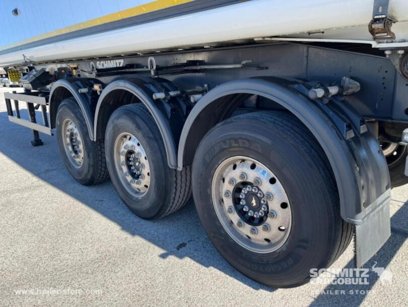Schmitz Cargobull - Camião basculante con caixa de aluminio (8)