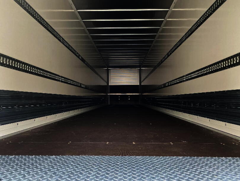 Schmitz Cargobull - Dryfreight box Box (2)