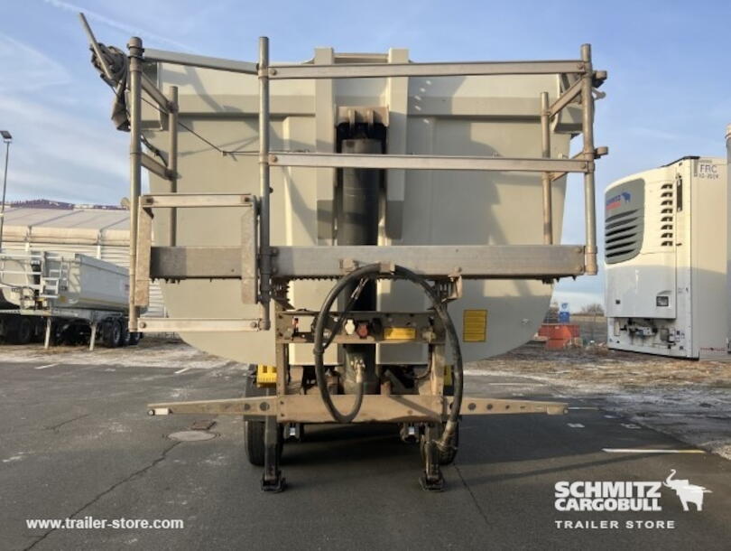 Schmitz Cargobull - Camião basculante con caixa de aço arredondada (2)