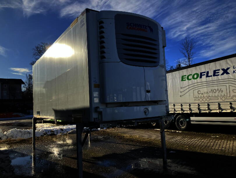 Schmitz Cargobull - Insulated/refrigerated box Reefer Standard