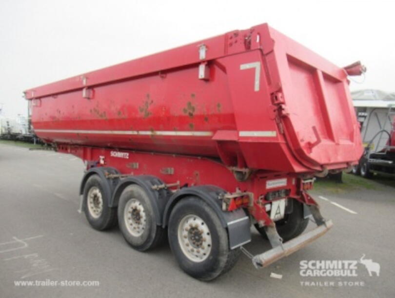 Schmitz Cargobull - Camião basculante con caixa de aço arredondada (1)