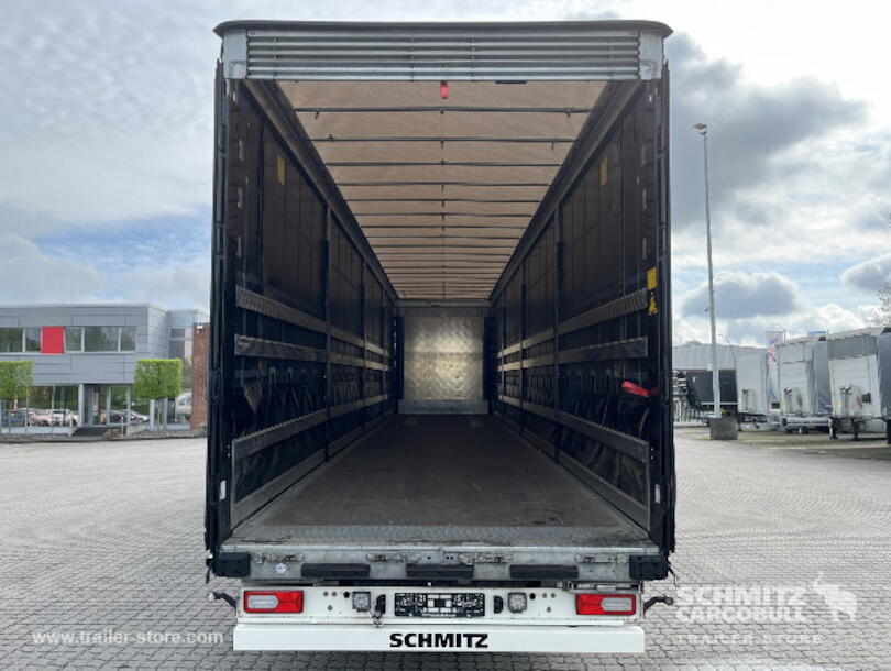 Schmitz Cargobull - Mega Curtainsider (11)
