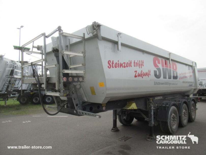 Schmitz Cargobull - Camião basculante con caixa de aço arredondada (3)