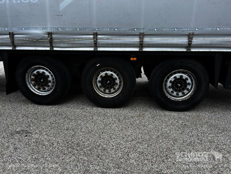 Schmitz Cargobull - Standard Curtainsider (9)