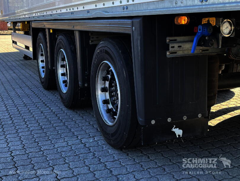 Schmitz Cargobull - Caixa de carga seca (14)