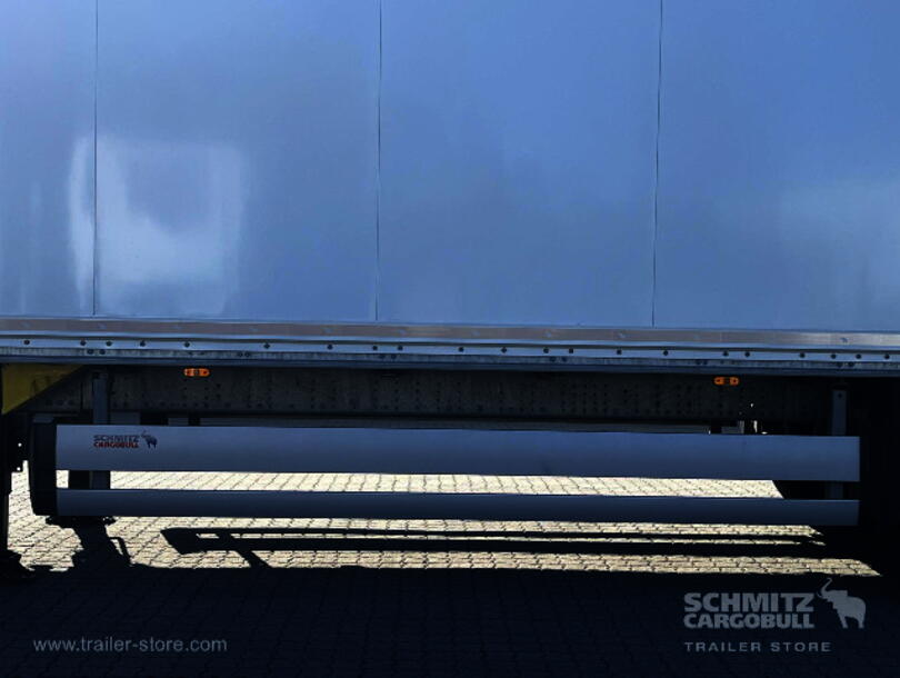 Schmitz Cargobull - Caixa de carga seca (17)