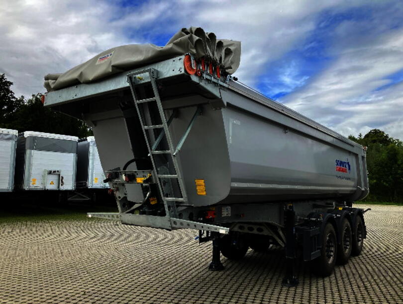 Schmitz Cargobull - steel half pipe body Tipper