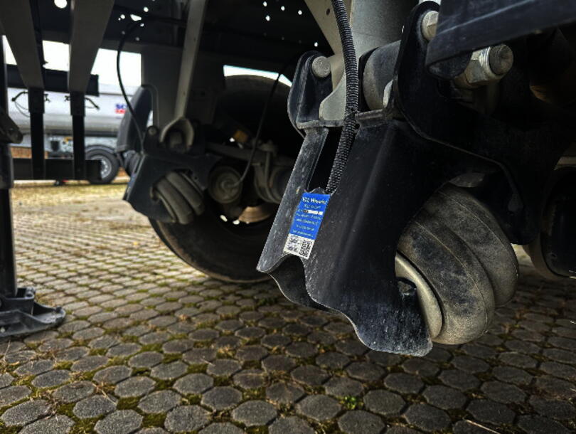 Schmitz Cargobull - steel half pipe body Tipper (6)