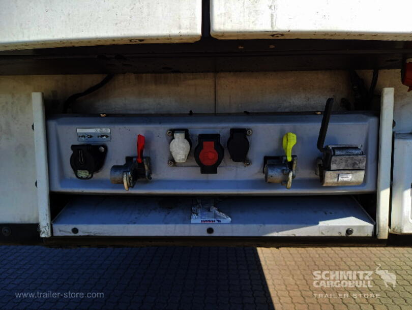 Schmitz Cargobull - Reefer multitemp Insulated/refrigerated box (20)