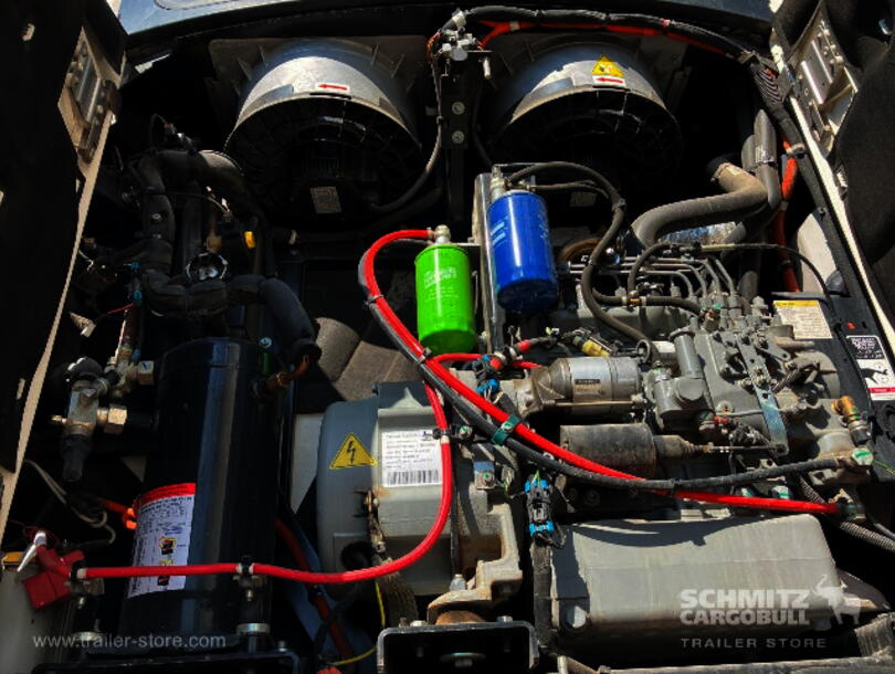 Schmitz Cargobull - низкотемпературный рефрижератор Cтандарт Изо/термо кузов (12)