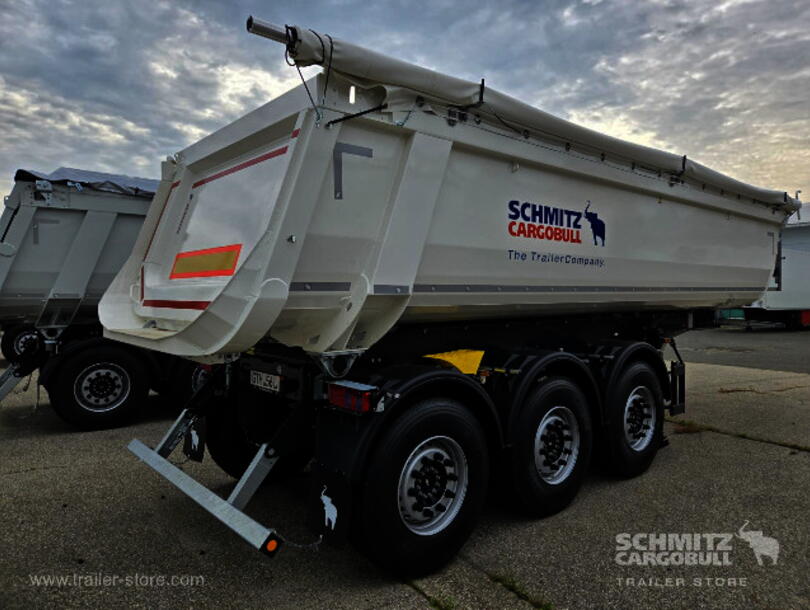 Schmitz Cargobull - Reefer Standard Insulated/refrigerated box (1)