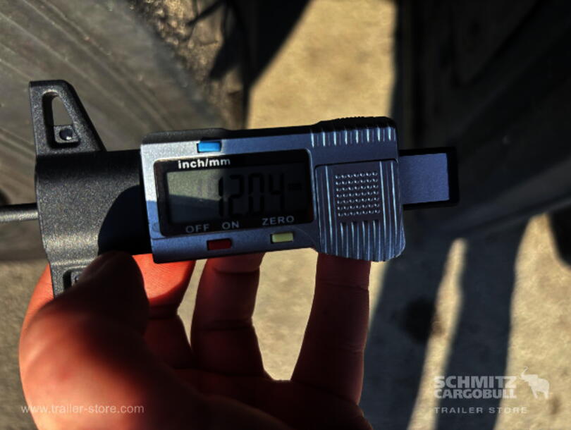 Schmitz Cargobull - Lona para empurrar Mega (8)