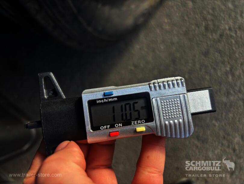 Schmitz Cargobull - Lona para empurrar Mega (9)