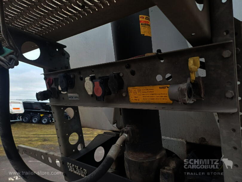 Schmitz Cargobull - Kipper Stahlrundmulde (7)