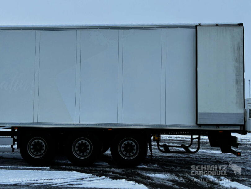 Schmitz Cargobull - низкотемпературный рефрижератор Cтандарт Изо/термо кузов (9)