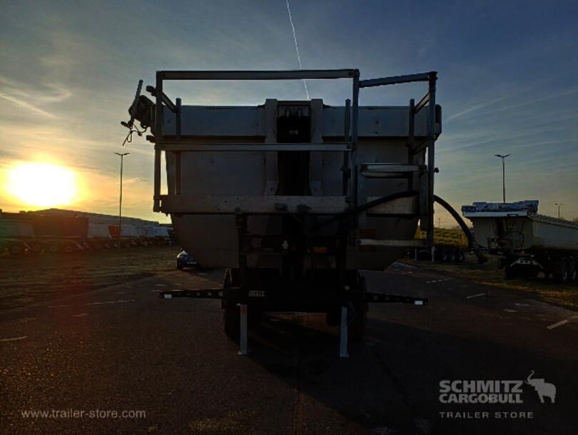 Schmitz Cargobull - Kipper Stahlrundmulde (6)