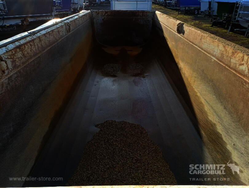 Schmitz Cargobull - Kipper Stahlrundmulde (2)