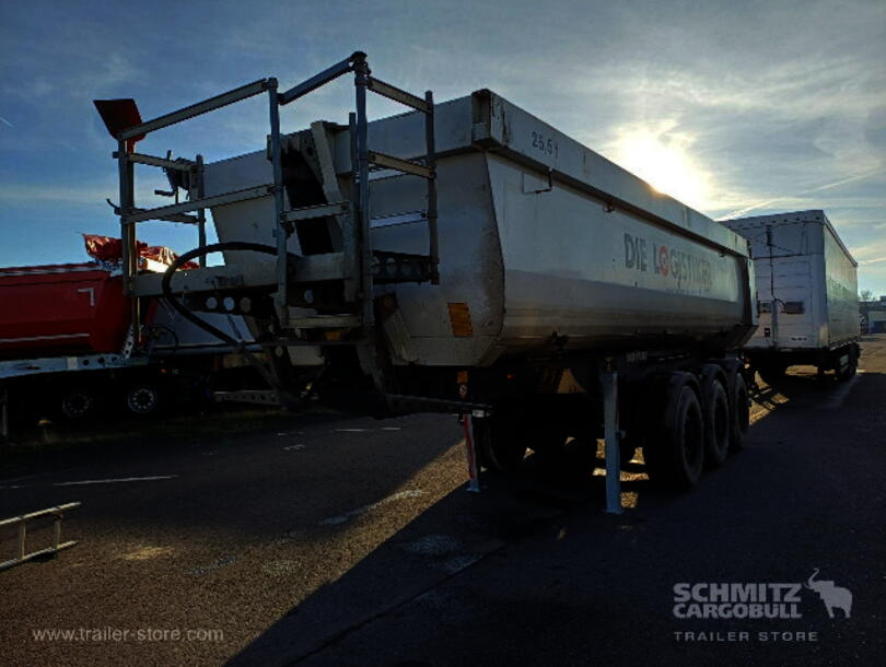 Schmitz Cargobull - Kipper Stahlrundmulde (3)