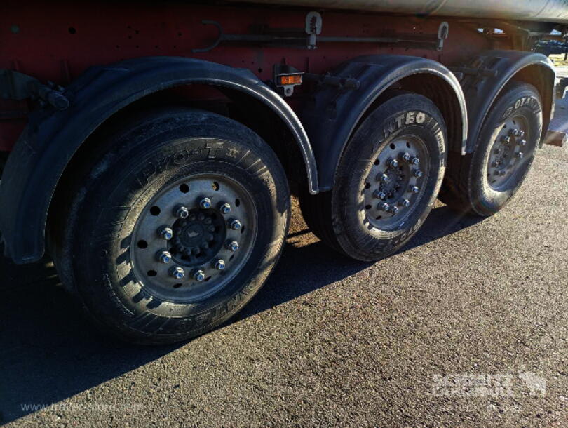 Schmitz Cargobull - Camião basculante con caixa de aluminio (9)