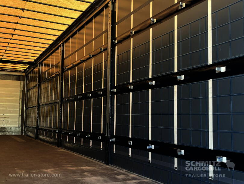 Schmitz Cargobull - Mega Curtainsider (21)