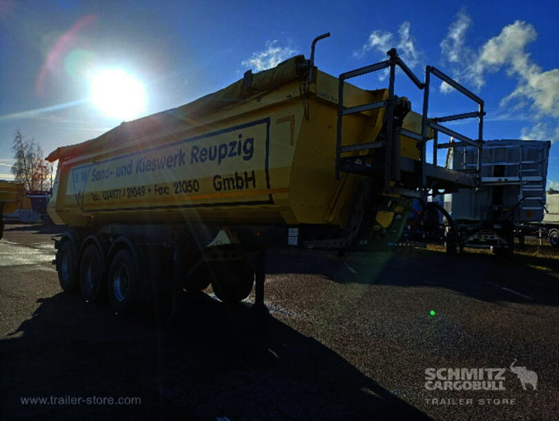 Schmitz Cargobull - Bena basculabila semirotunda din otel Autobasculantă