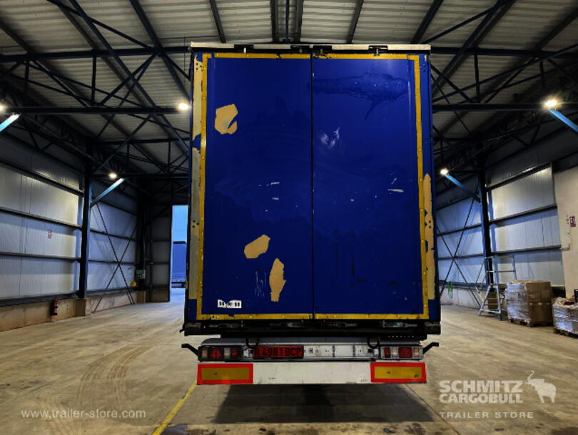 Krone - Mega Curtainsider (4)