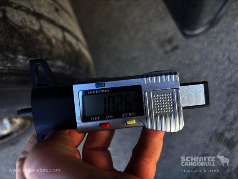 Schmitz Cargobull - Lona para empurrar Mega (9)