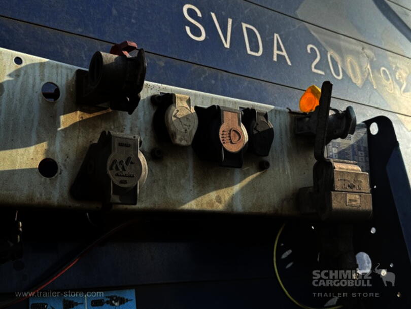 Schmitz Cargobull - Lona para empurrar Mega (7)