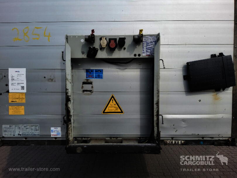 Schmitz Cargobull - Lona para empurrar Mega (11)