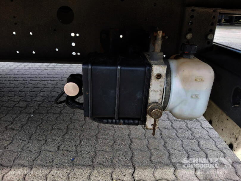 Schmitz Cargobull - Lona para empurrar Mega (5)