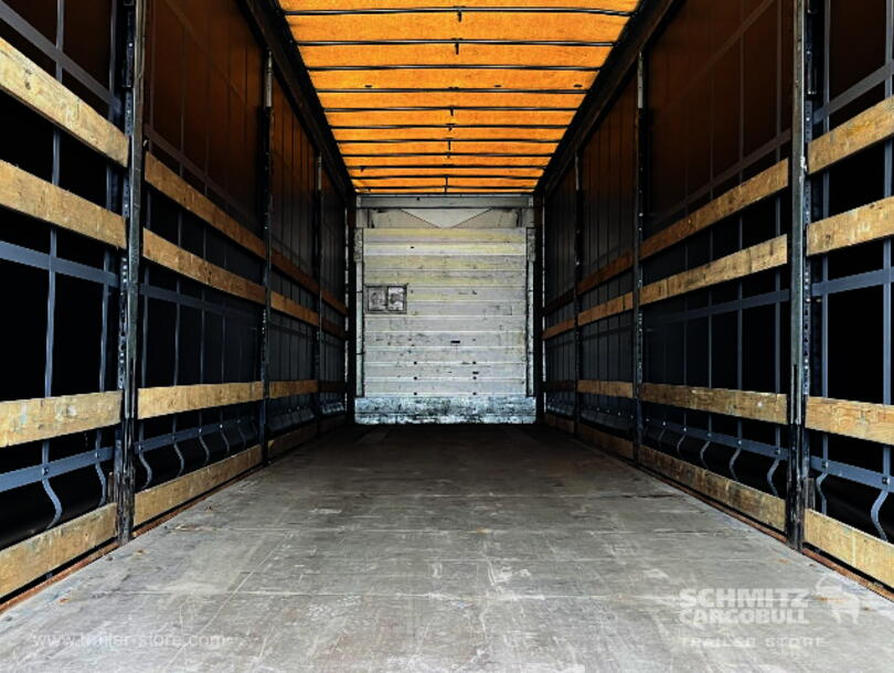 Schmitz Cargobull - Lona para empurrar Mega (2)