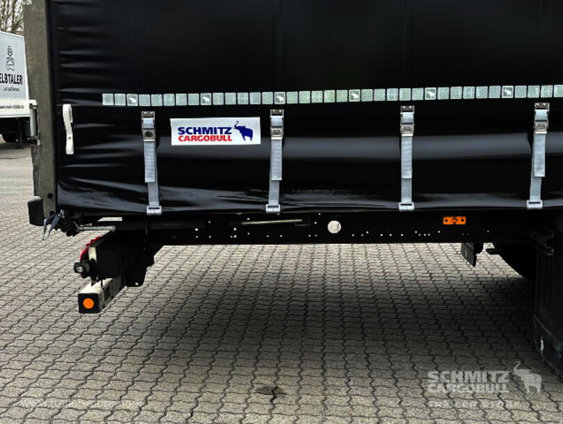 Schmitz Cargobull - Lona para empurrar Mega (8)
