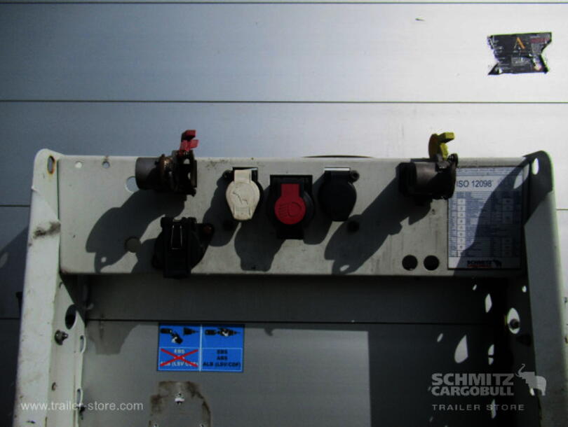 Schmitz Cargobull - Lona para empurrar Mega (11)