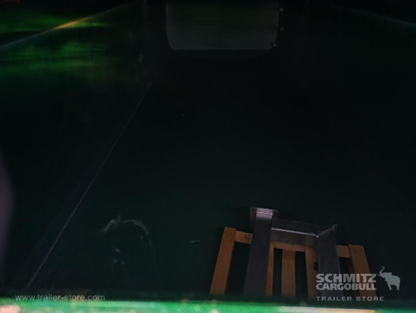 Schmitz Cargobull - Camião basculante con caixa de aço arredondada (13)