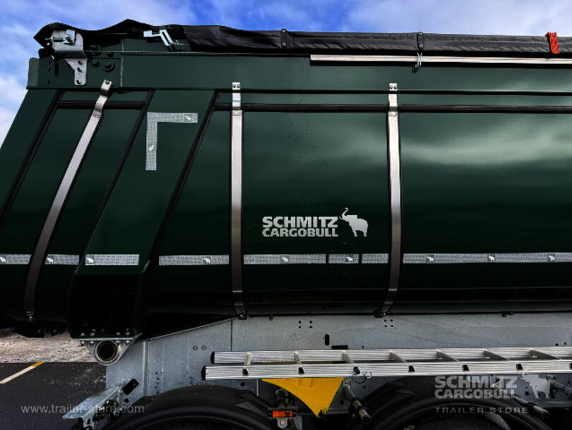 Schmitz Cargobull - Camião basculante con caixa de aço arredondada (18)