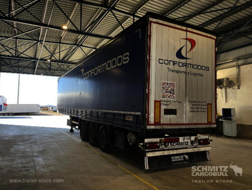 Schmitz Cargobull - coil Curtainsider (1)