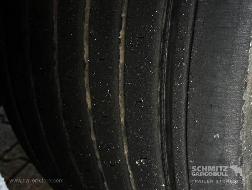 Schmitz Cargobull - Lona para empurrar Mega (12)