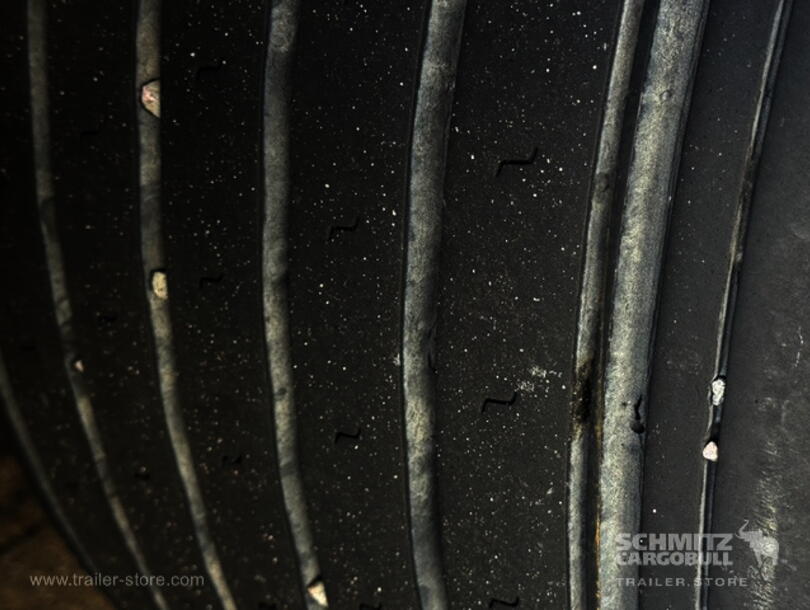 Schmitz Cargobull - Lona para empurrar Mega (13)