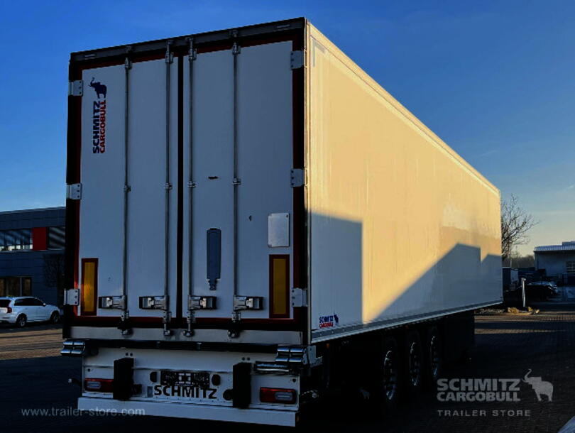 Schmitz Cargobull - Reefer meat hanging Insulated/refrigerated box (1)