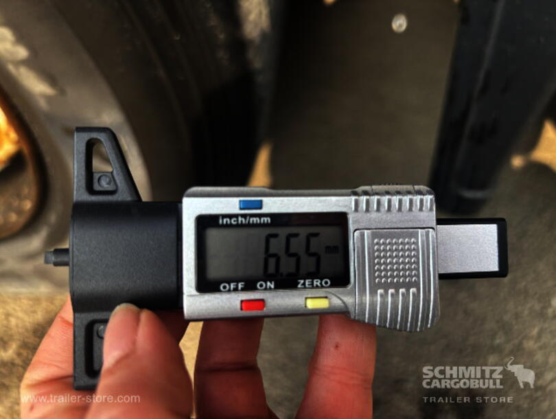 Schmitz Cargobull - Lona para empurrar Mega (7)