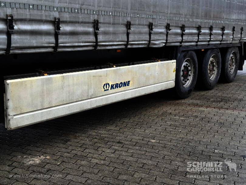 Krone - dropside Curtainsider (6)
