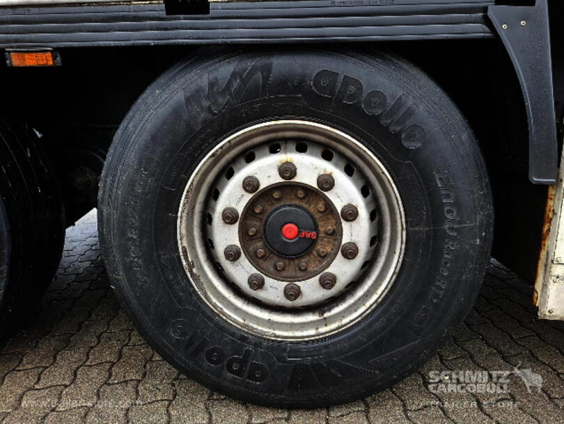 Krone - dropside Curtainsider (8)