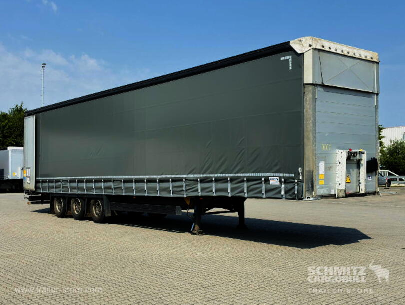 Schmitz Cargobull - Mega Curtainsider