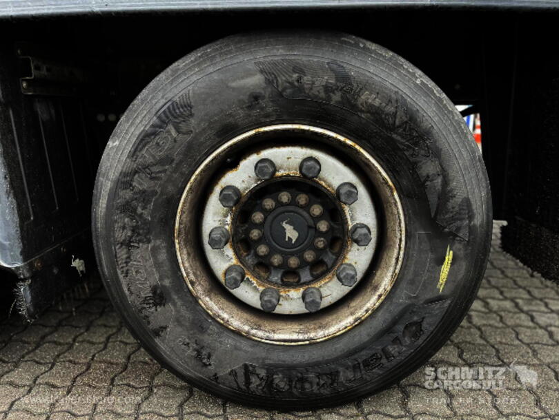 Schmitz Cargobull - Lona para empurrar Mega (18)