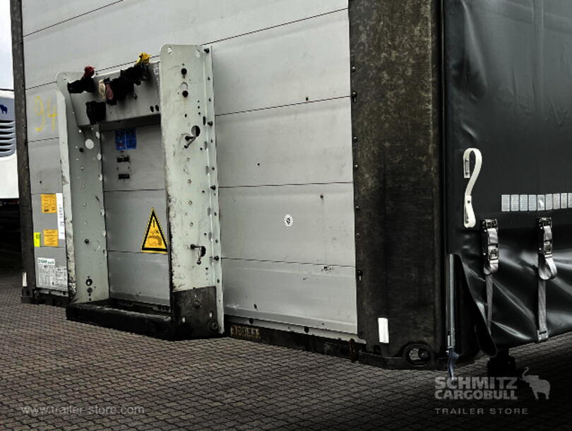 Schmitz Cargobull - Lona para empurrar Mega (3)