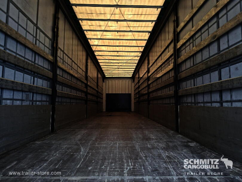 Krone - dropside Curtainsider (1)