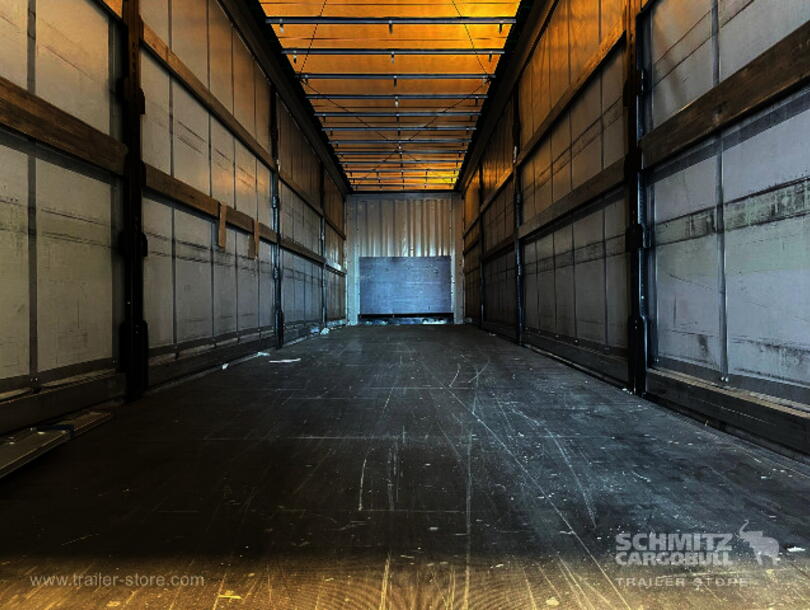 Krone - Standard Curtainsider (2)