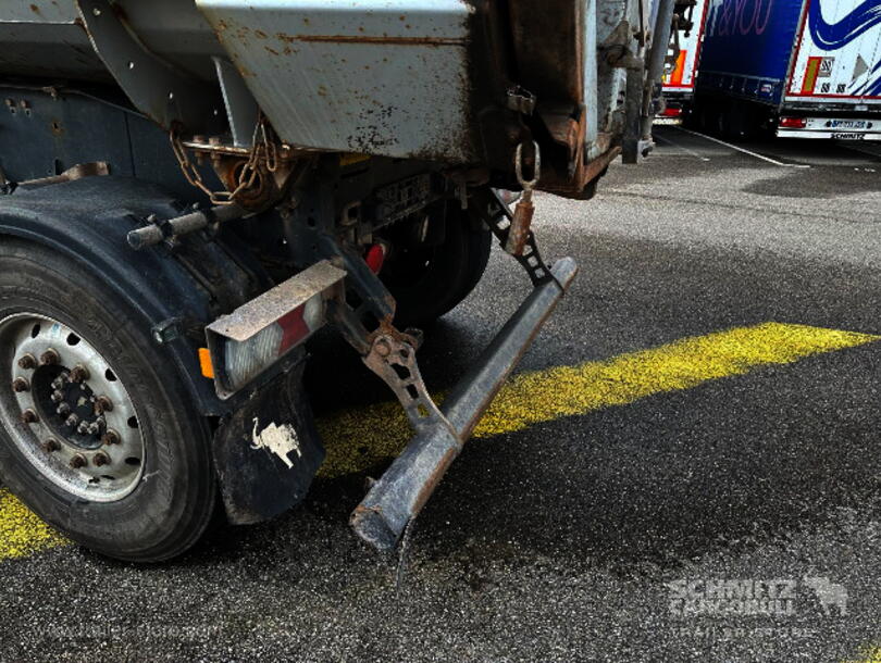 Schmitz Cargobull - steel half pipe body Tipper (7)